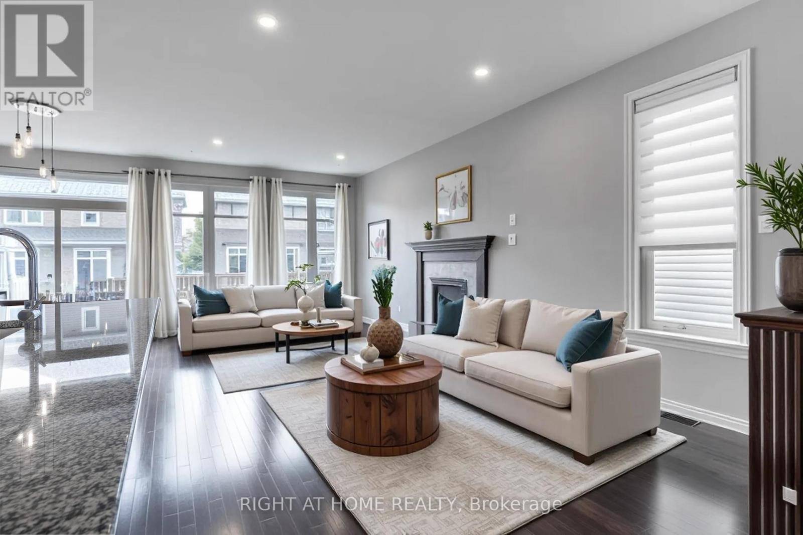 Ottawa, ON K2J6K9,604 EGRET WAY