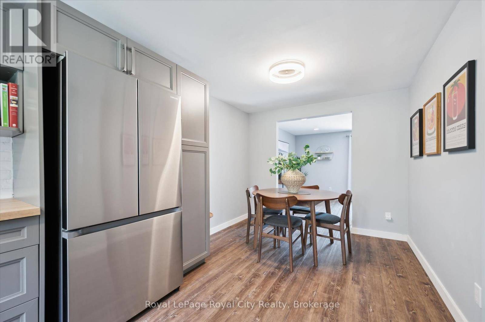 Guelph (victoria North), ON N1E3K7,120 Country Club DR West #16