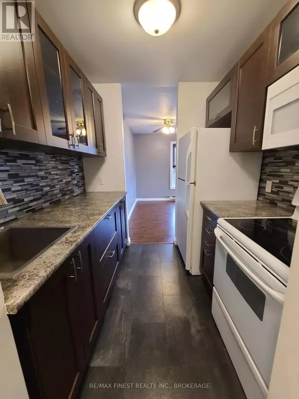 Gananoque, ON K7R3C6,550 Talbot PL North #404