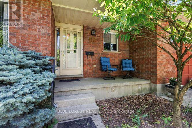 Southwest Middlesex (glencoe), ON N0L1M0,112 ELGIN AVENUE