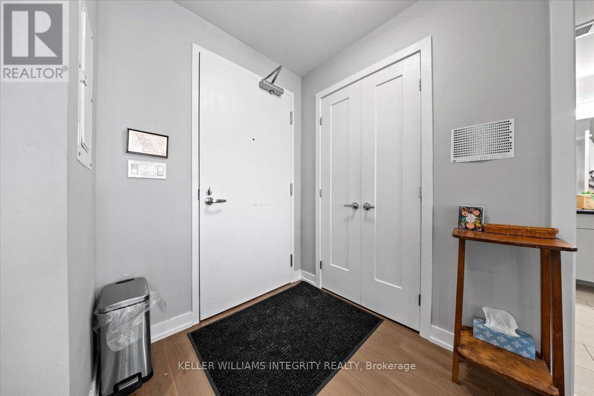 Ottawa, ON K1S5X2,570 De Mazenod AVE #403