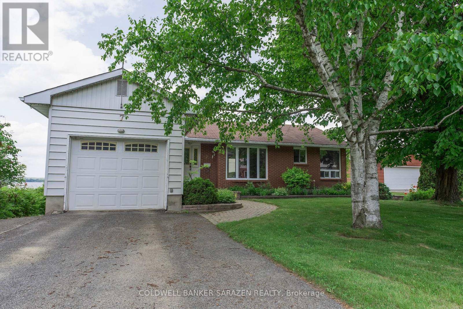 7 ROBINSON STREET, Mcnab/braeside, ON K7S3M4