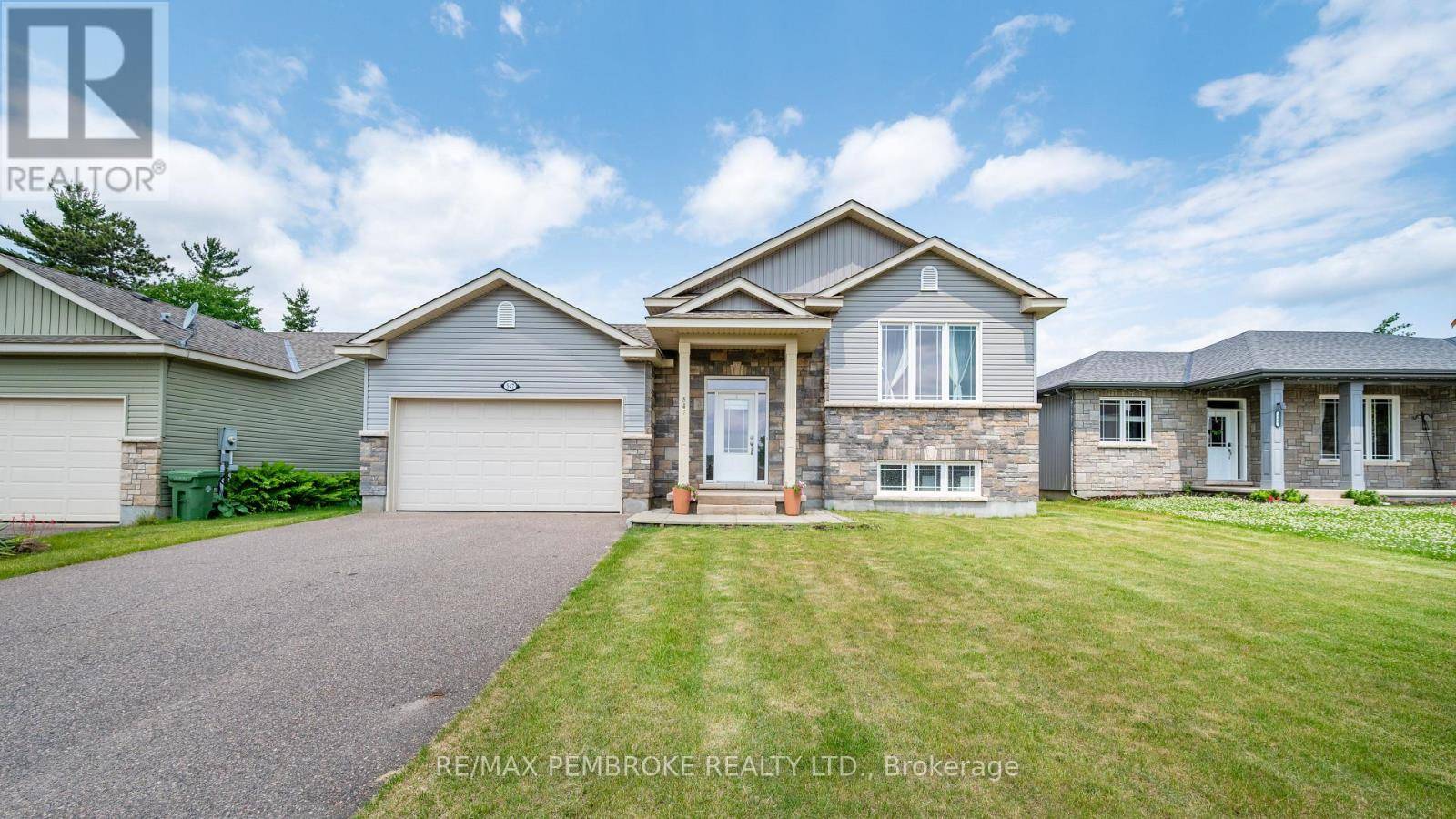 547 GARDNER CRESCENT, Petawawa, ON K8H0C4