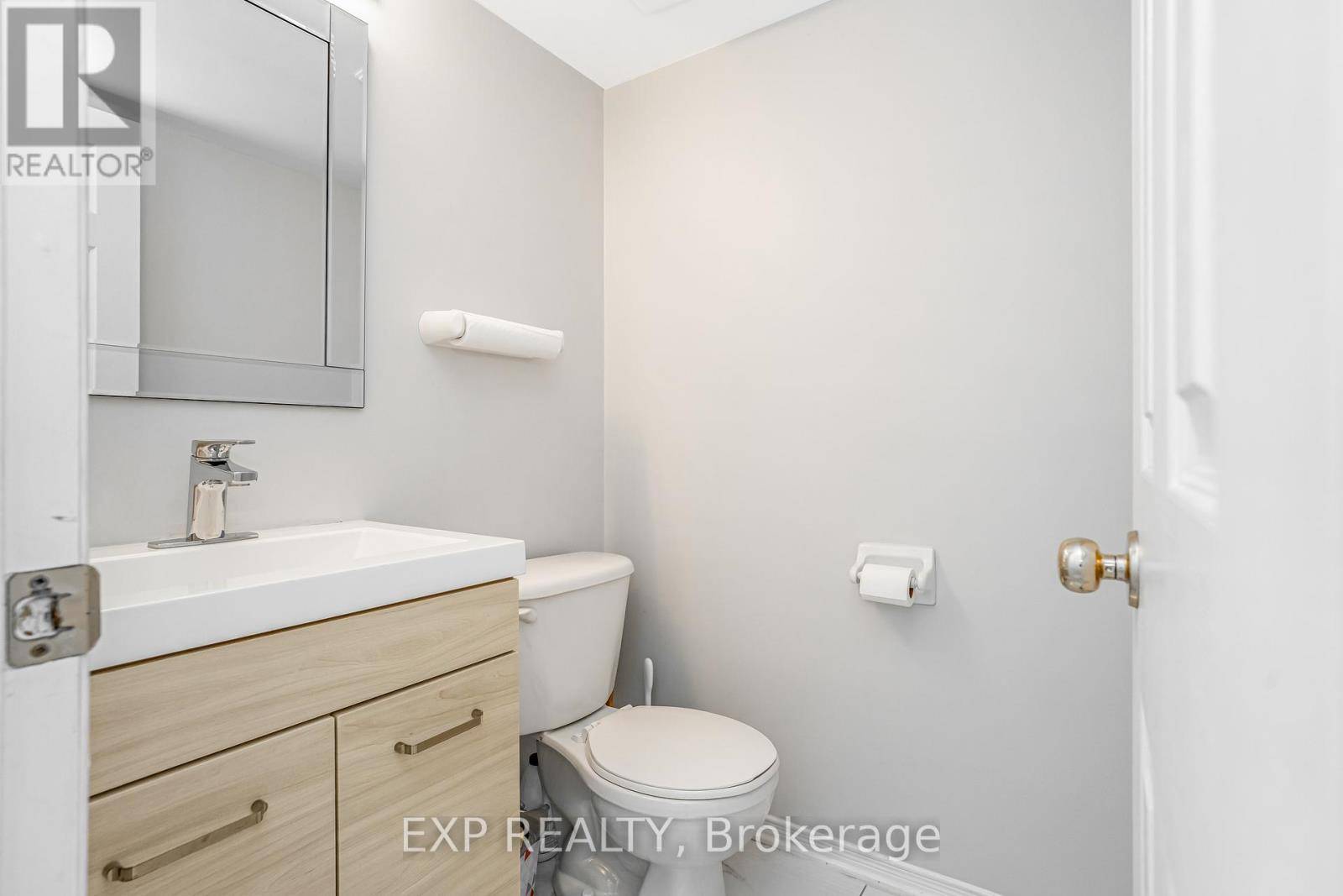 Ottawa, ON K2C4C9,77 SCOUT STREET S