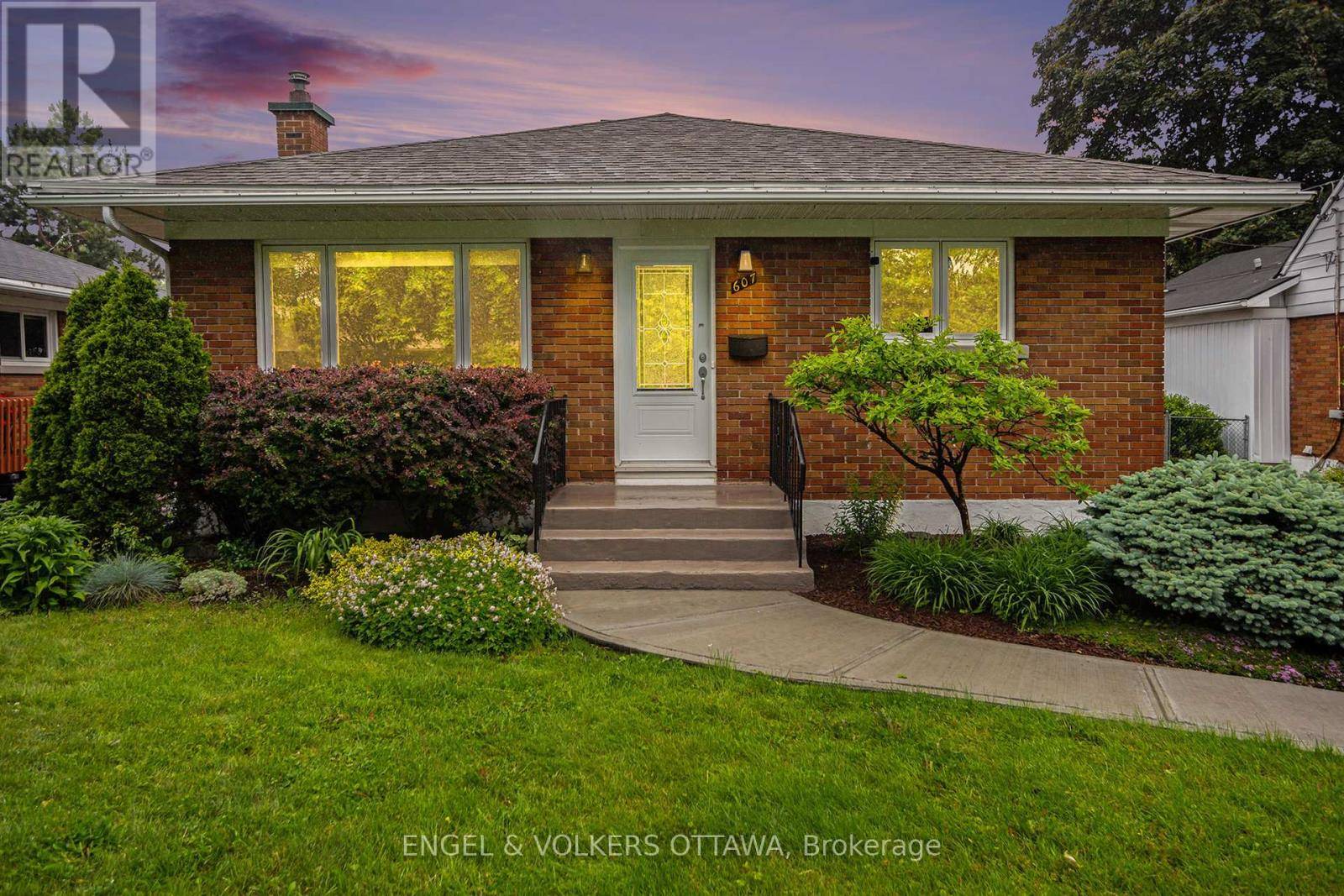 607 SHELLEY AVENUE N, Ottawa, ON K1G0N5