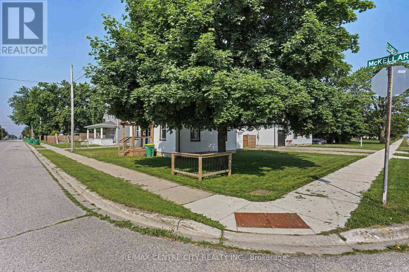 Southwest Middlesex (glencoe), ON N7G2Y4,196 MCKELLAR STREET