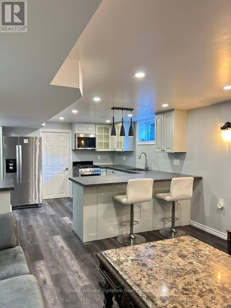 Hamilton (vincent), ON L8K5S1,15 Hildegard DR #LOWER