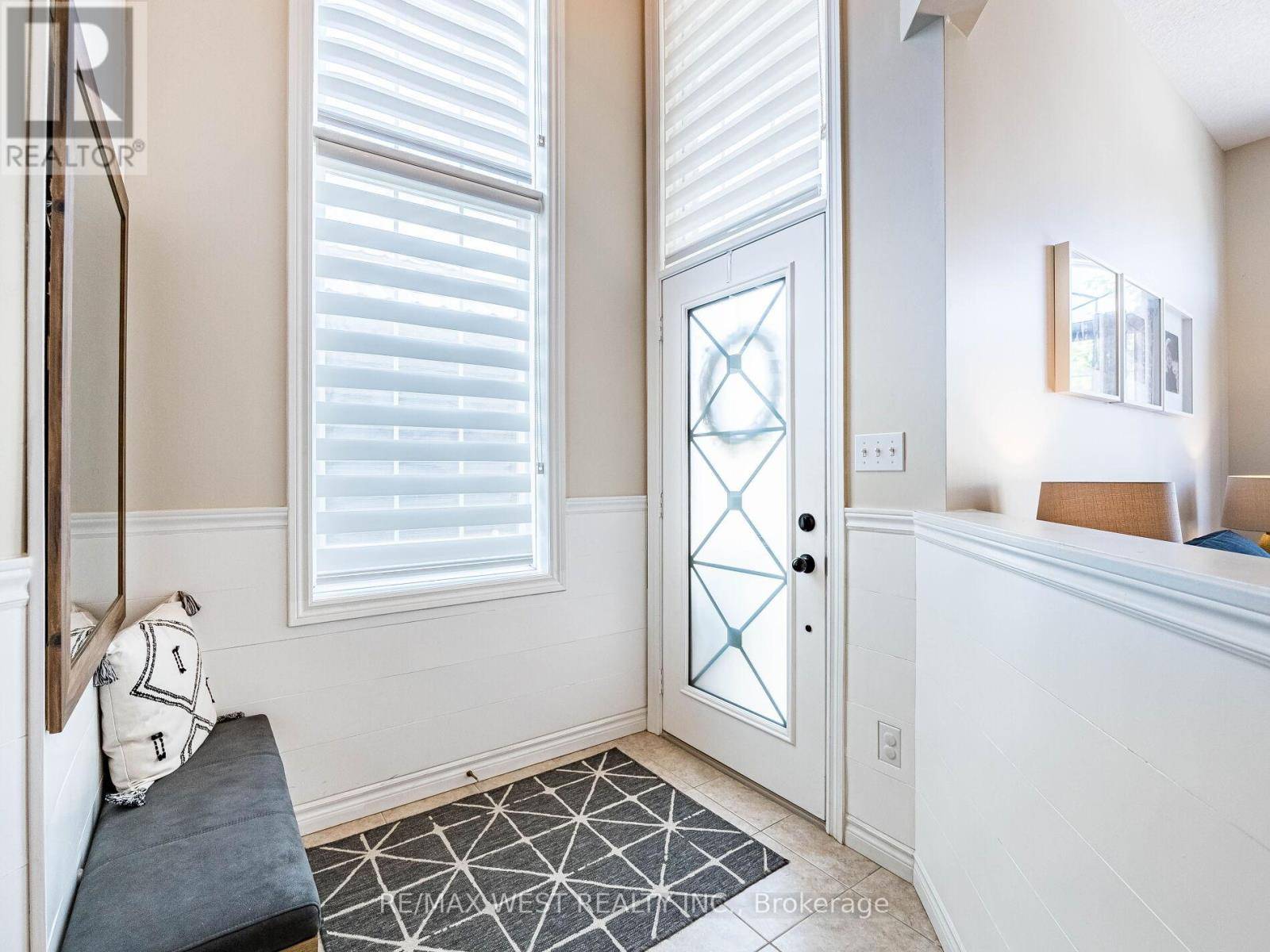 Guelph (victoria North), ON N1E0C9,19 BOWEN DRIVE
