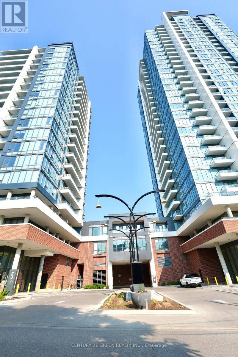 15 Wellington ST South #703, Kitchener, ON N2G0E4
