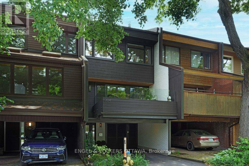 Ottawa, ON K1N5C4,304 CATHCART STREET