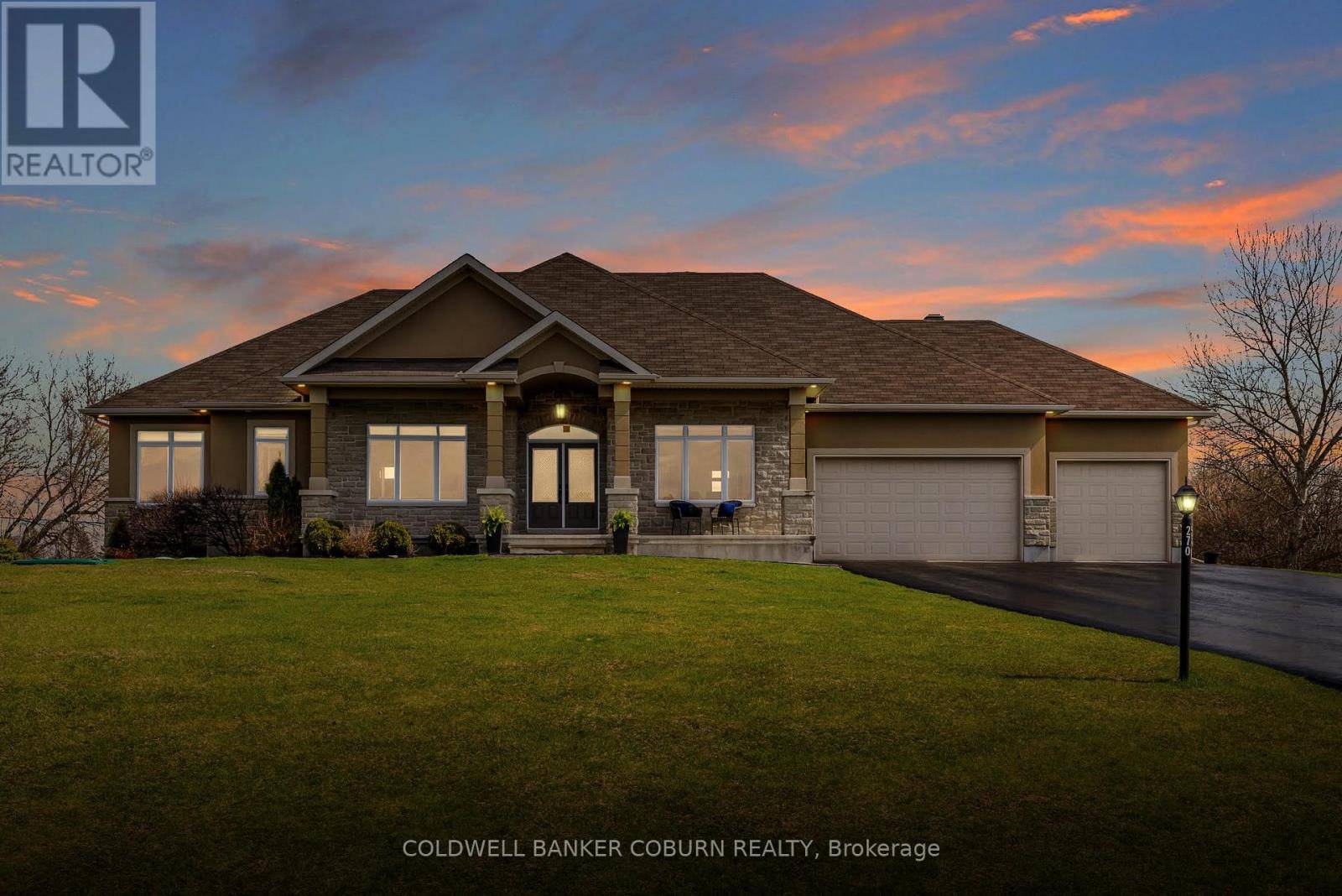 270 WEST LAKE CIRCLE, Ottawa, ON K0A1L0