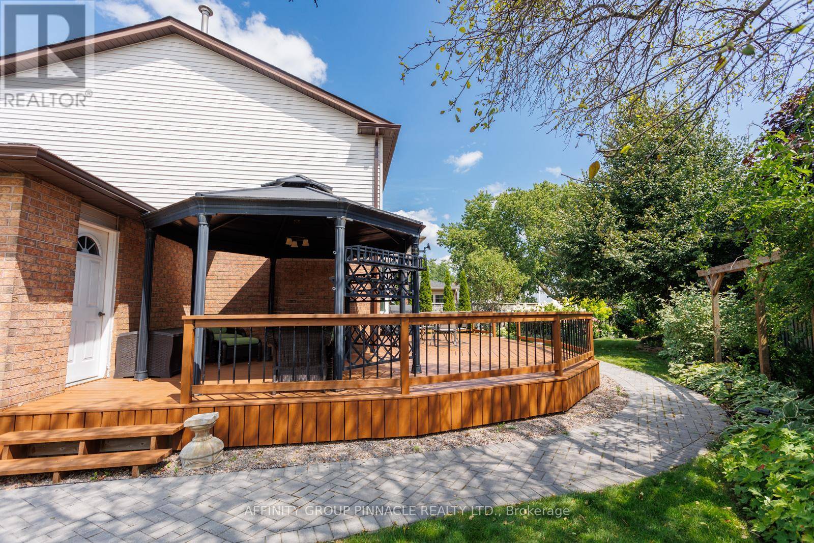Kawartha Lakes (lindsay), ON K9V6E3,257 ST JOSEPH ROAD