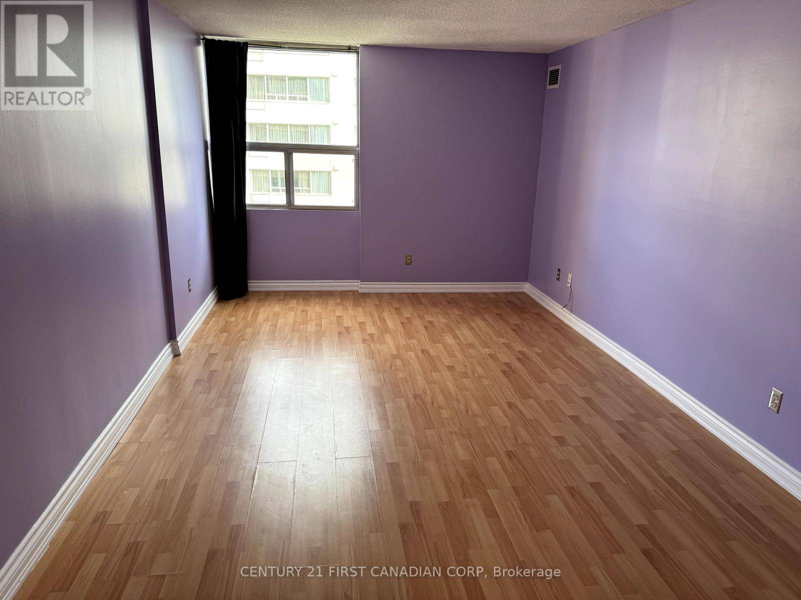 London East (east K), ON N6B3L6,380 King ST #1105