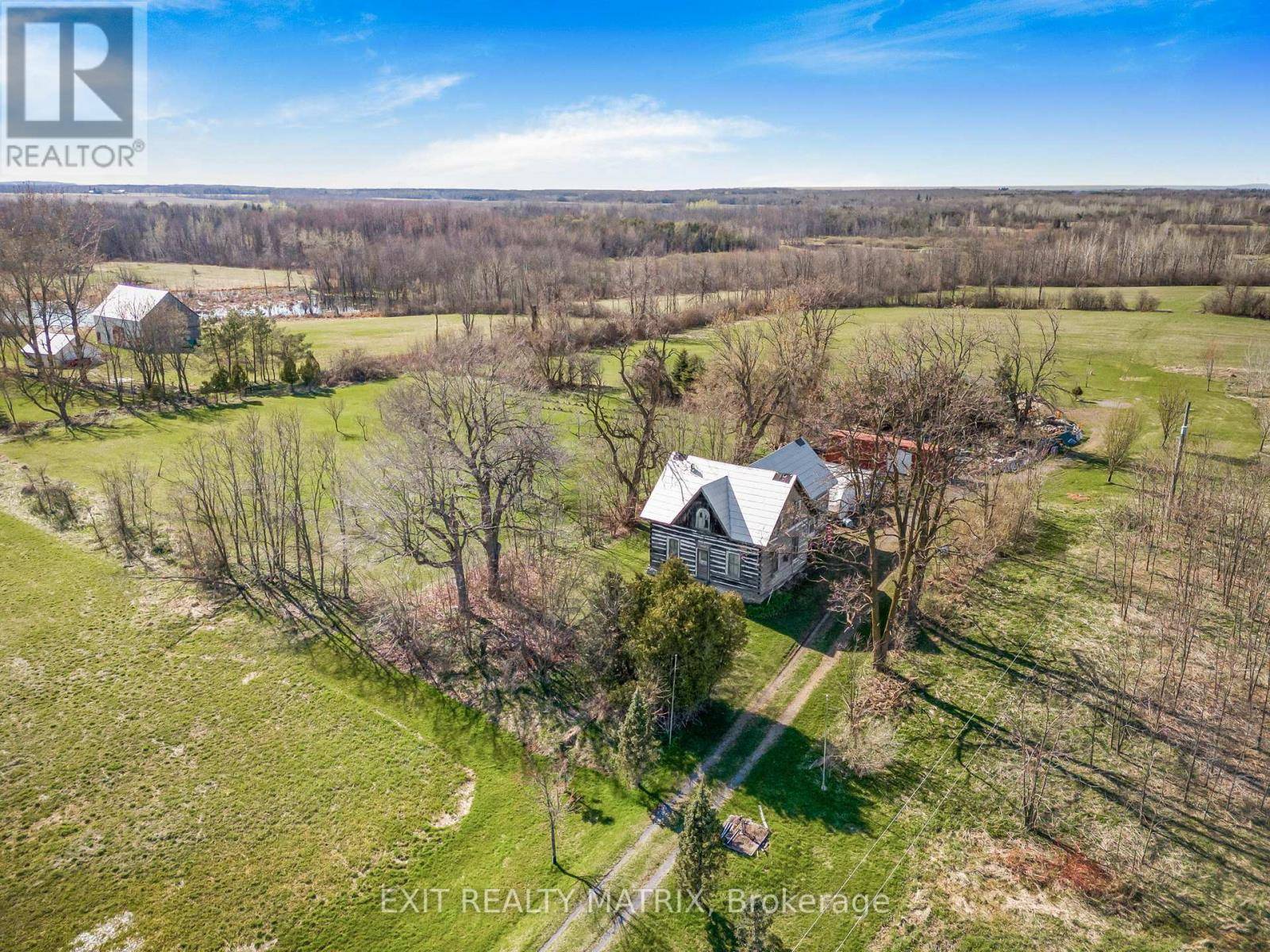 North Glengarry, ON K0C1J0,19209 KENYON CONCESSION 7 ROAD