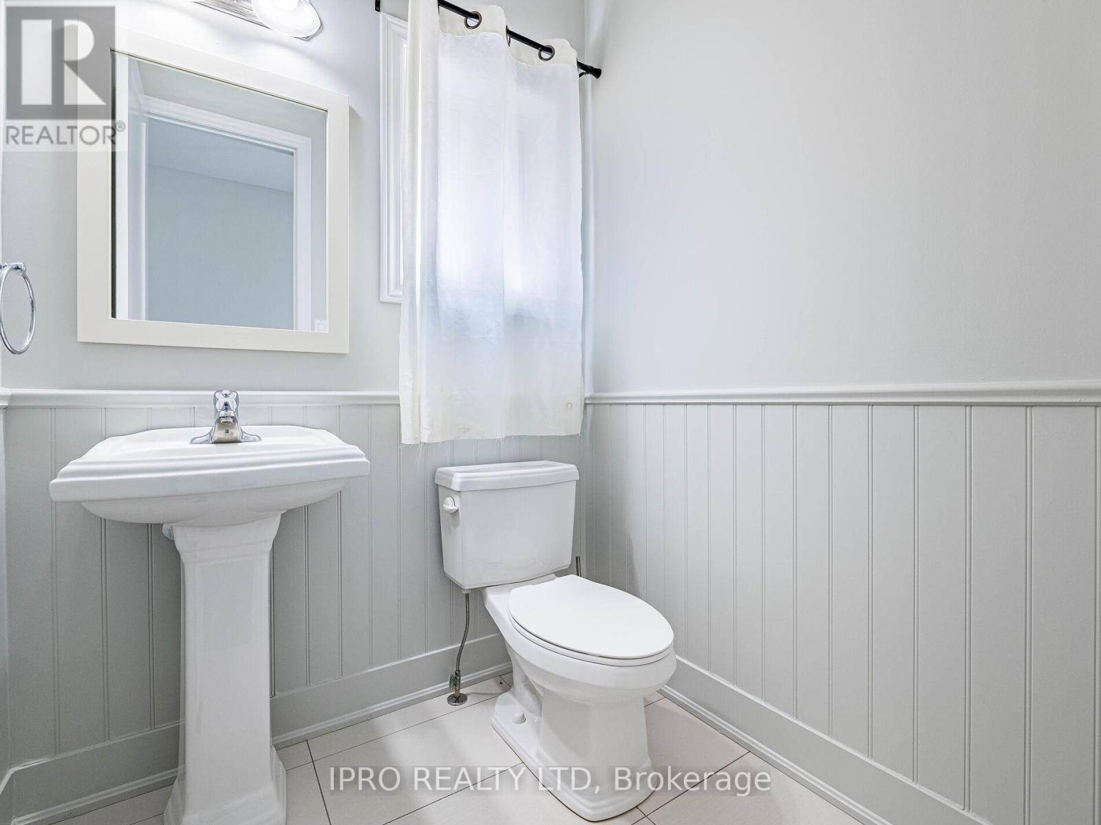 Shelburne, ON L9V3S2,683 HAMMOND ST STREET