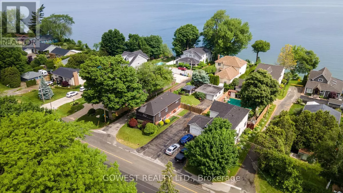 Grimsby (grimsby Beach), ON L3M2B1,223 LAKE STREET