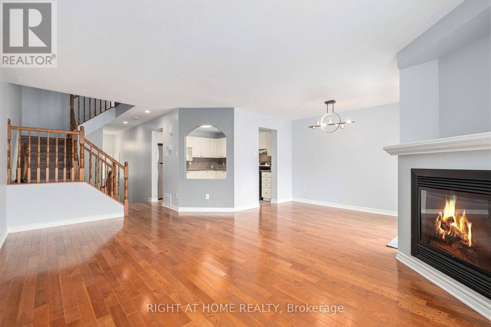 Ottawa, ON K4A0G6,352 SELENE WAY