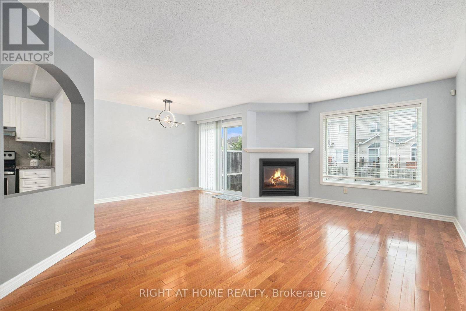 Ottawa, ON K4A0G6,352 SELENE WAY