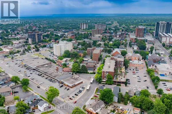 St. Catharines (downtown), ON L2R2T3,31 Raymond ST #5