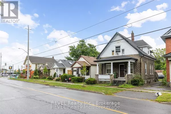St. Catharines (downtown), ON L2R2N1,92 1/2 WELLAND AVENUE