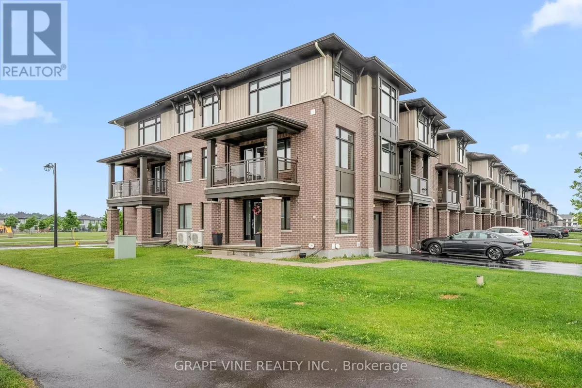 Ottawa, ON K1W0R2,60 VERGLAS LANE