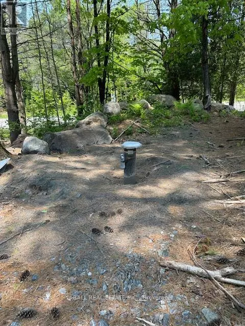 Dysart Et Al (guilford), ON K0M1S0,CON 6 PTLT11 KENNISIS LAKE ROAD