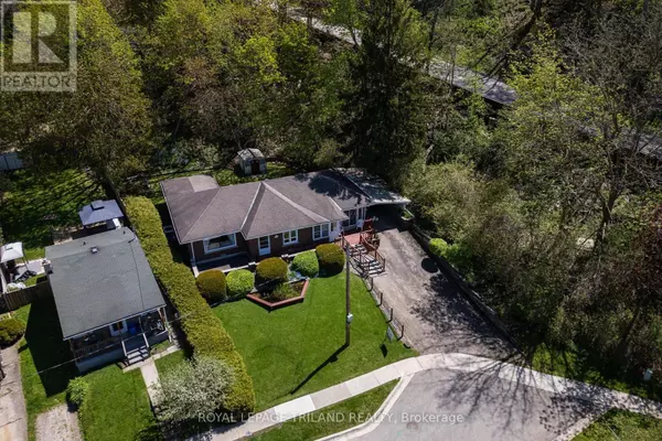 Central Elgin (port Stanley), ON N5L1A8,237 FRANCES STREET