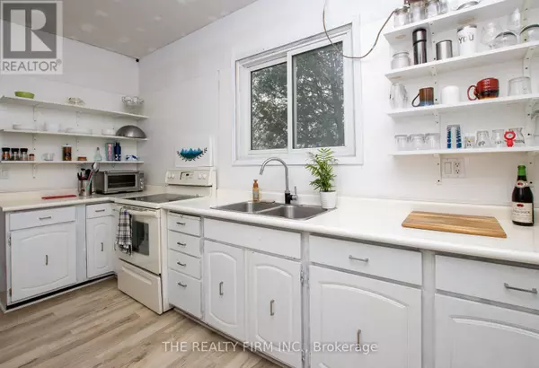 Central Elgin, ON N5P3S7,45004 TALBOT LINE
