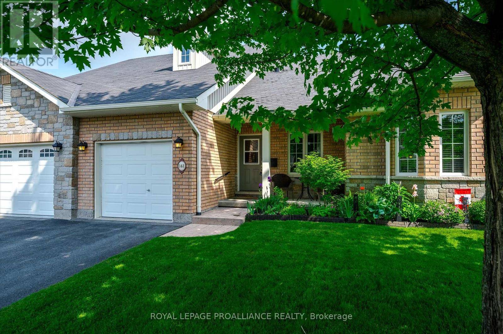 Peterborough West (south), ON K9J0A9,141 VILLAGE CRESCENT