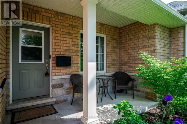 Peterborough West (south), ON K9J0A9,141 VILLAGE CRESCENT