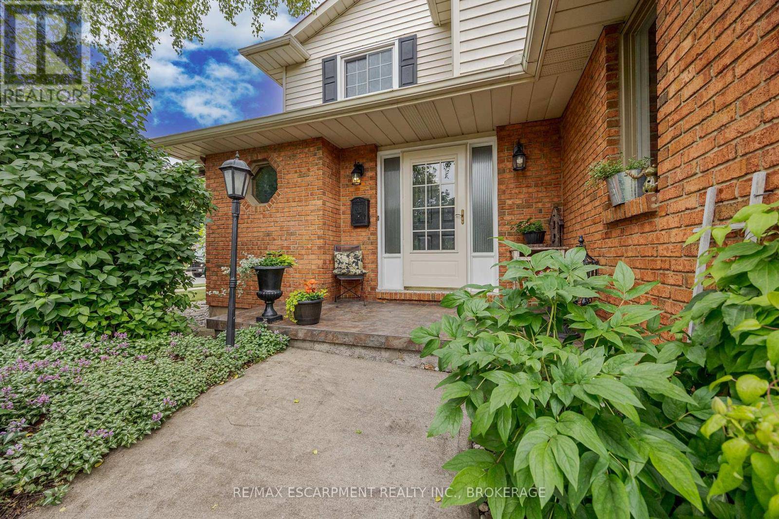 Niagara Falls (oldfield), ON L2G5C3,7543 MERRITT AVENUE