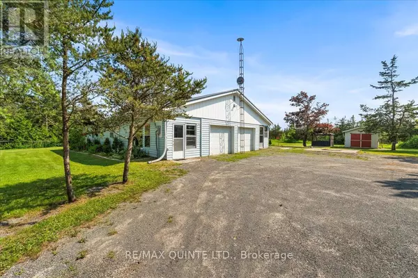 Prince Edward County (hallowell Ward), ON K0K2T0,20 COUNTY ROAD 17