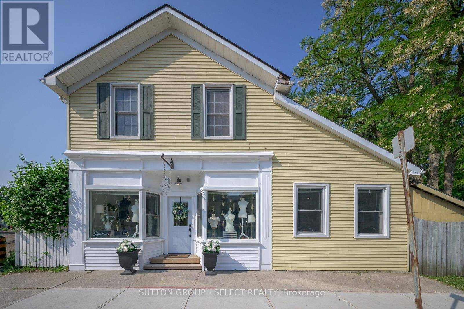 213 MAIN STREET, Lucan Biddulph (lucan), ON N0M2J0