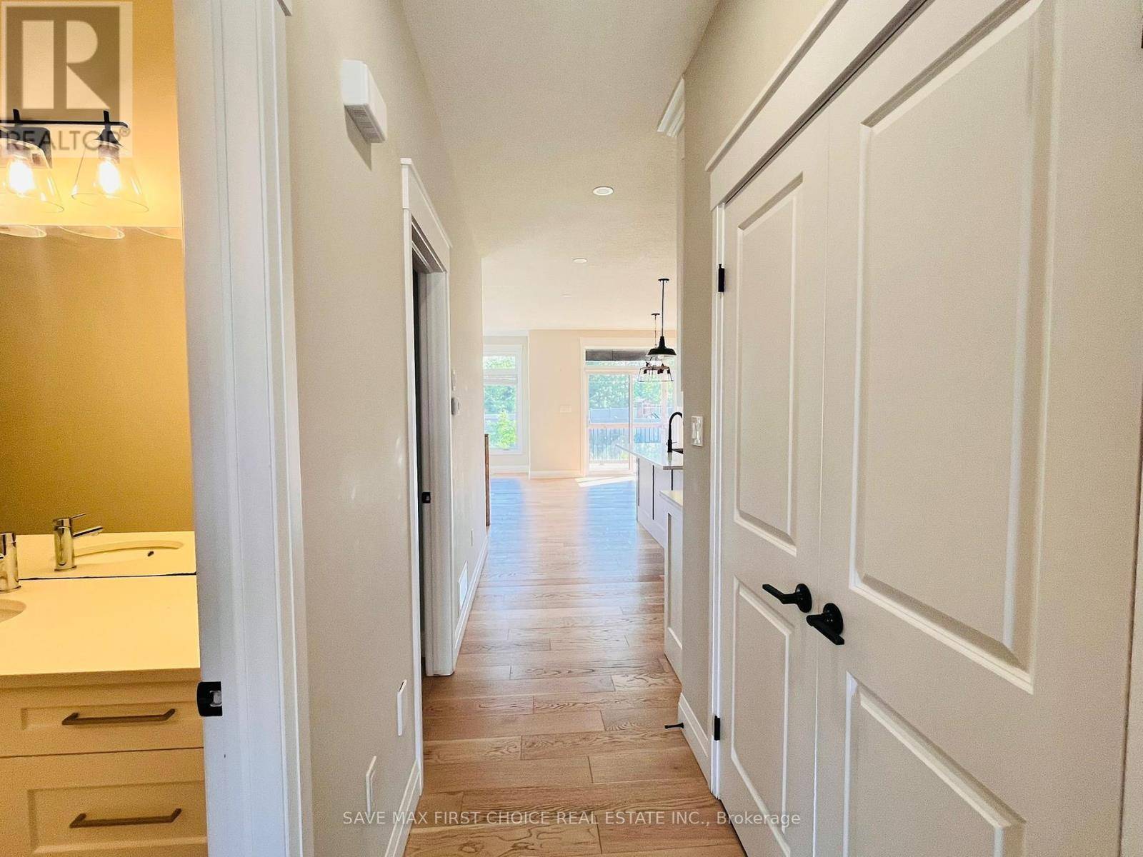 Southwold (talbotville), ON N6L1M1,7 REA COURT