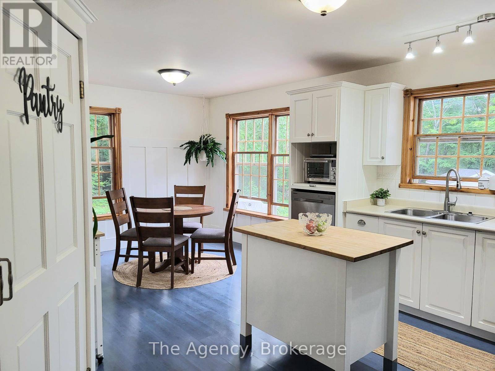 Bracebridge (macaulay), ON P1L1W9,1411 CEDAR LANE