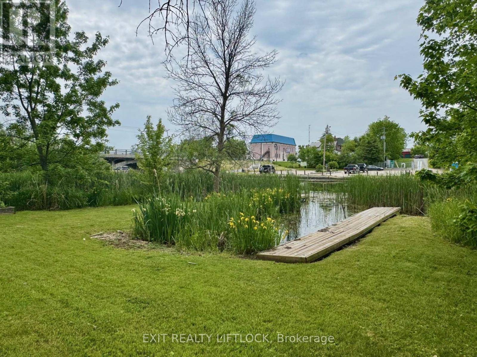 Kawartha Lakes (omemee), ON K0L2W0,57 KING STREET E