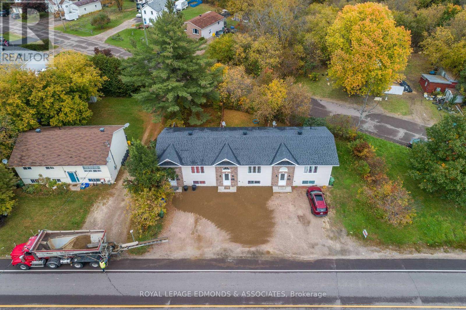 Pembroke, ON K8A3W3,229 EVERETT STREET