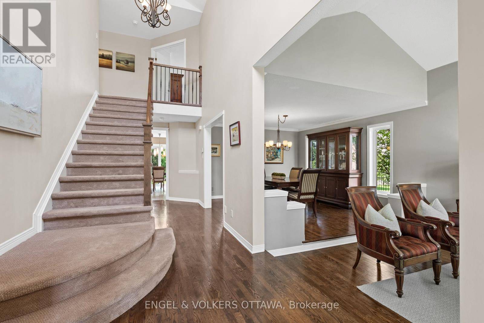 Ottawa, ON K1V1M3,804 COVEHEAD CRESCENT
