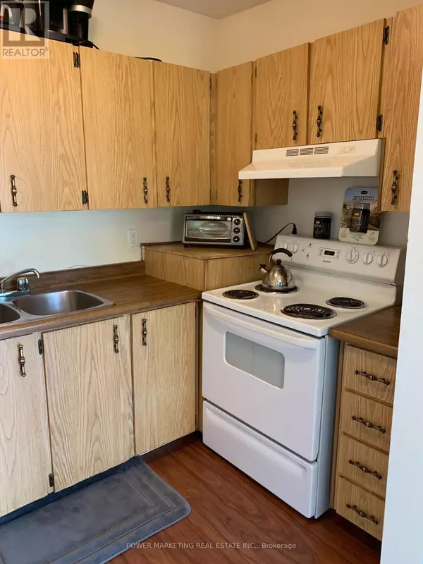 Ottawa, ON K1N5G8,279 ST ANDREW STREET