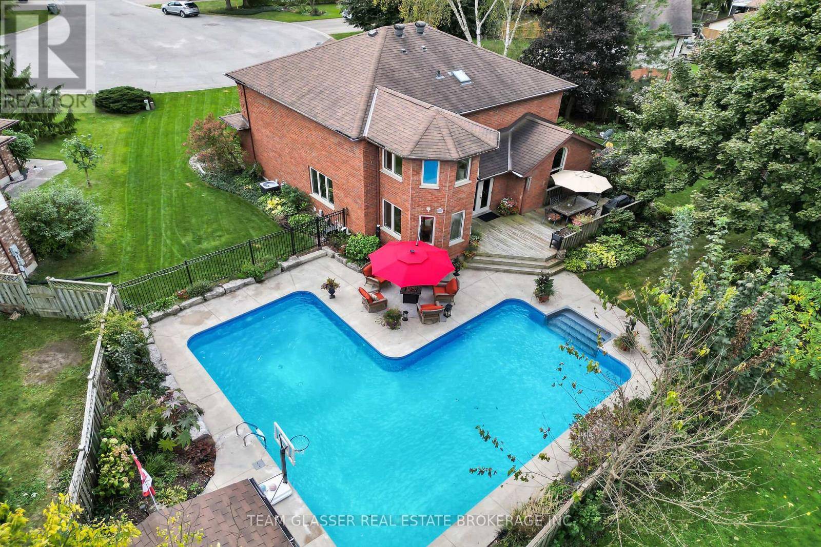 Middlesex Centre (delaware Town), ON N0L1E0,33 HILLCREST COURT