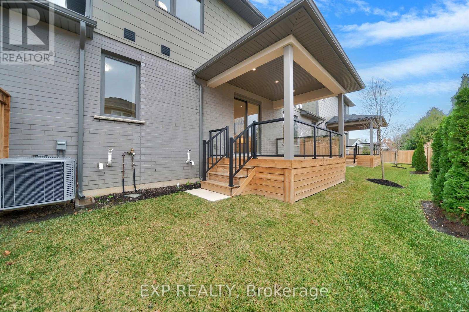 St. Catharines (grapeview), ON L2S0G5,24 Grapeview DR #6
