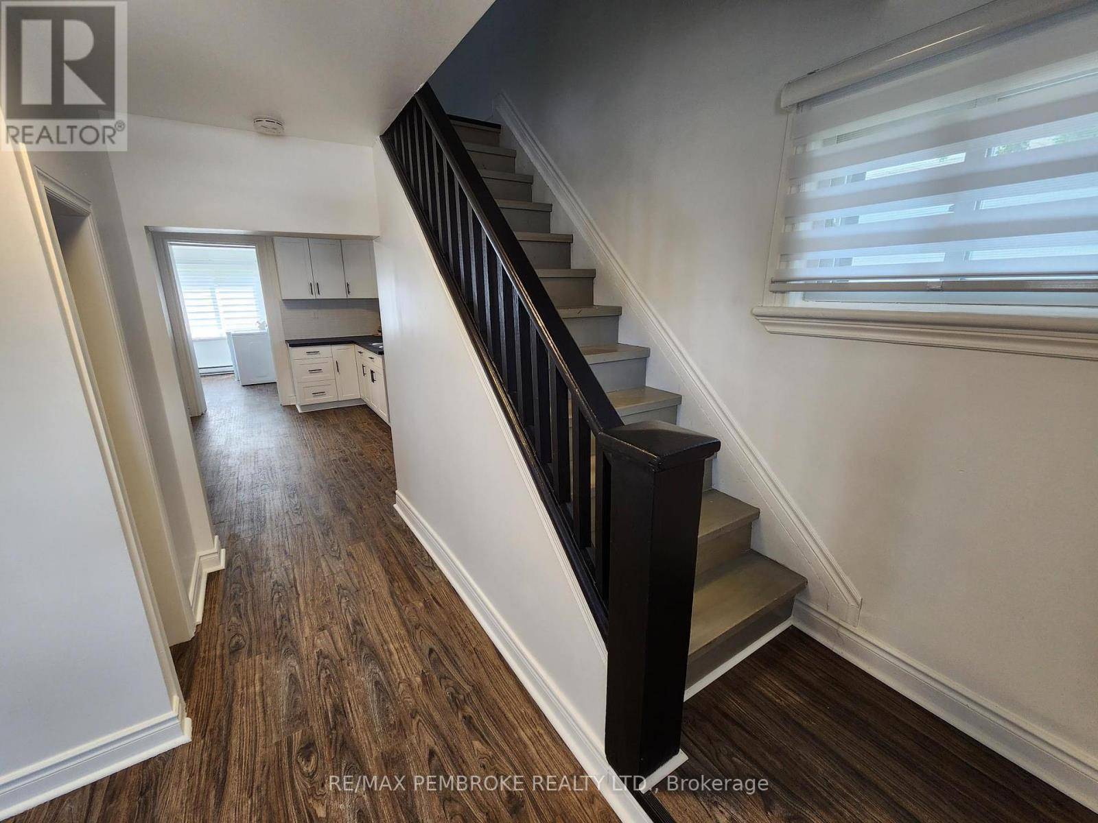 Pembroke, ON K8A4G6,541 GIROUX STREET