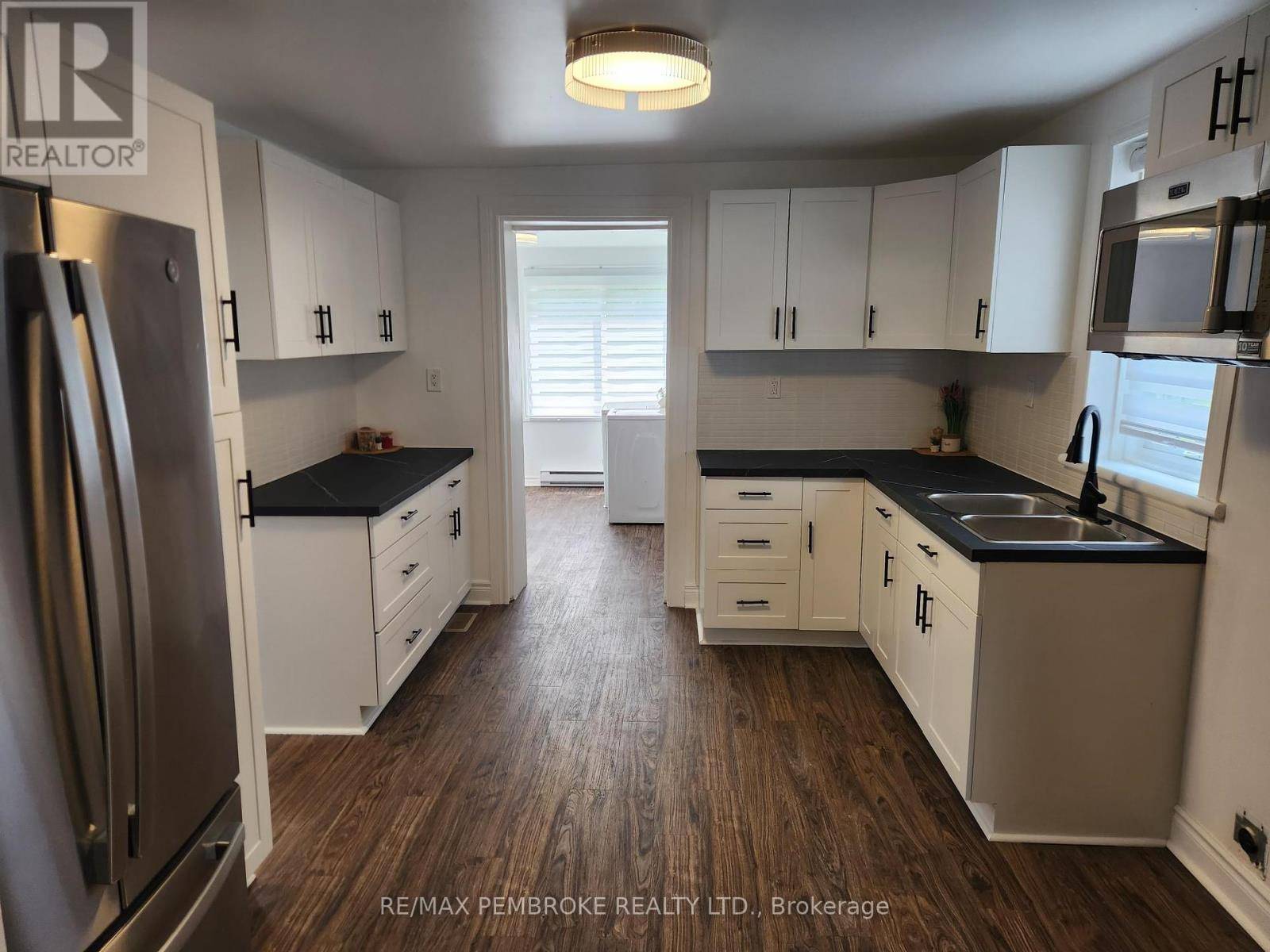 Pembroke, ON K8A4G6,541 GIROUX STREET