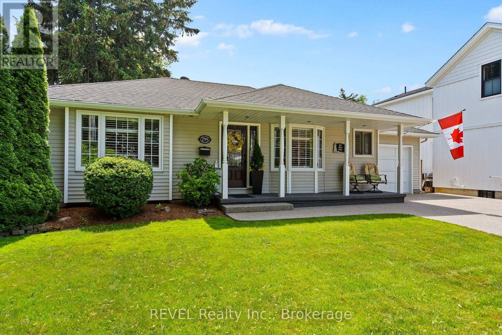 St. Catharines (port Dalhousie), ON L2N5E1,29 A BROCK STREET