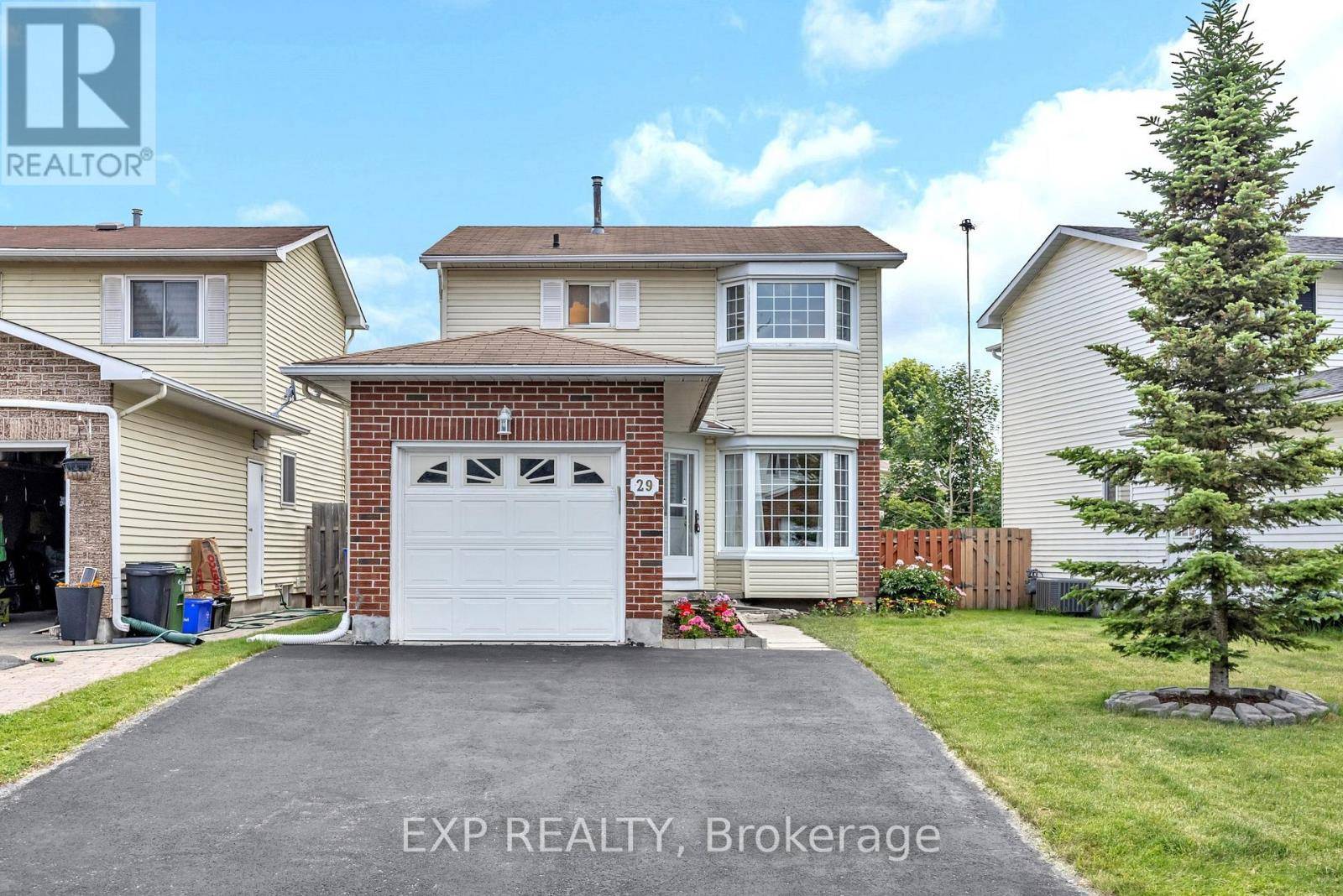 29 GOWRIE DRIVE, Ottawa, ON K2L2T5