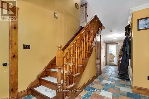 Greater Napanee (greater Napanee), ON K7R3K8,7387 COUNTY RD 9