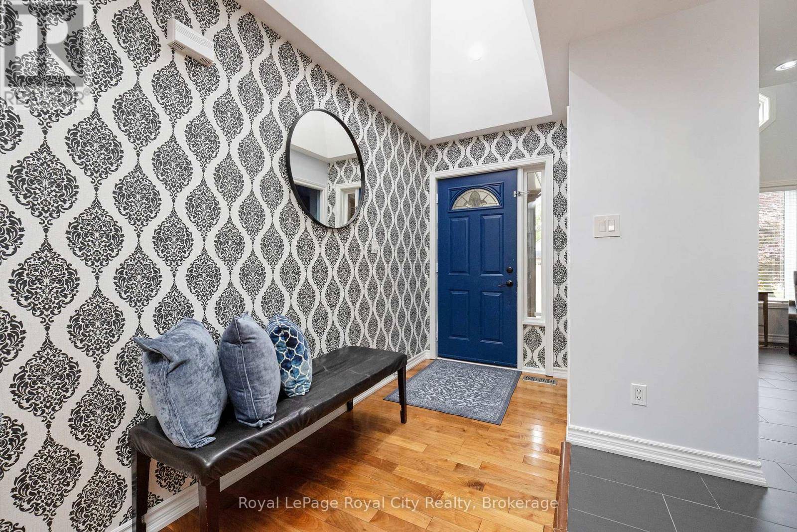 Guelph/eramosa (rockwood), ON N0B2K0,109 MACLENNAN STREET