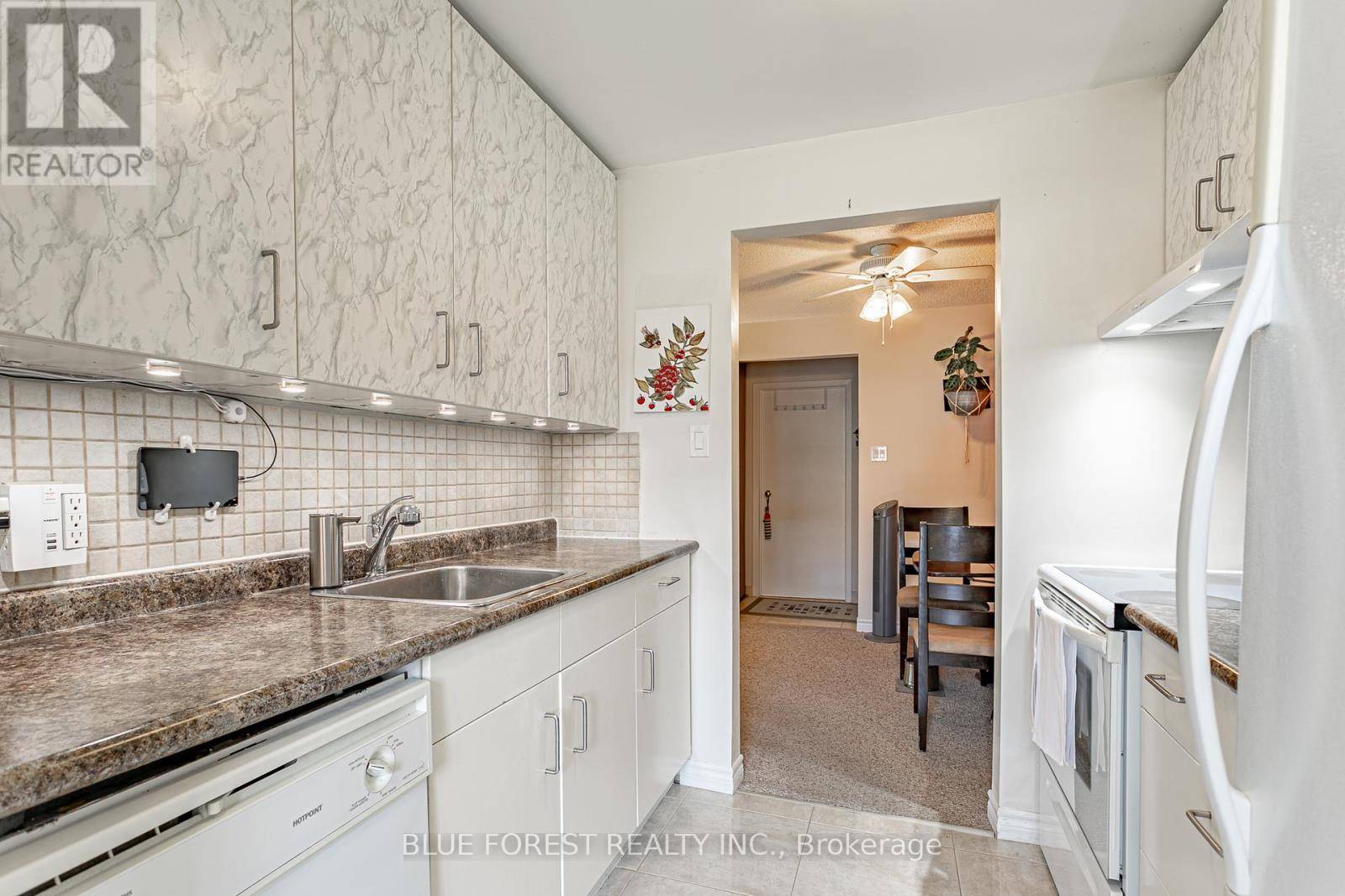 London South (south X), ON N6E3B8,1096 JALNA BLVD #78