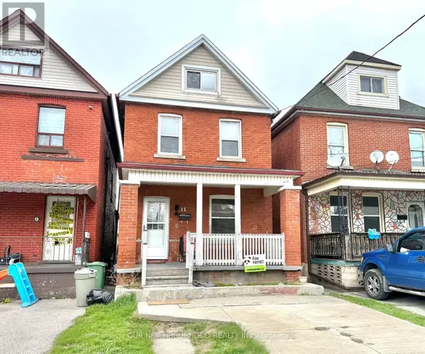 11 CLUNY AVENUE, Hamilton (crown Point), ON L8L3H7