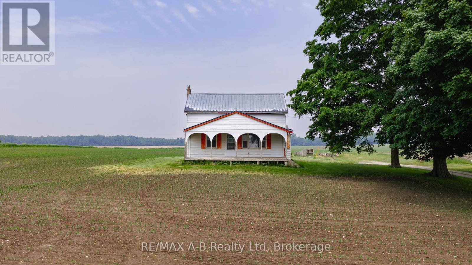 17570 ELGINFIELD ROAD, Perth South (blanshard), ON N4X1C6